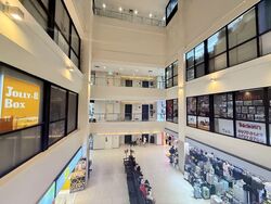 Lucky Plaza (D9), Shop House #538677911